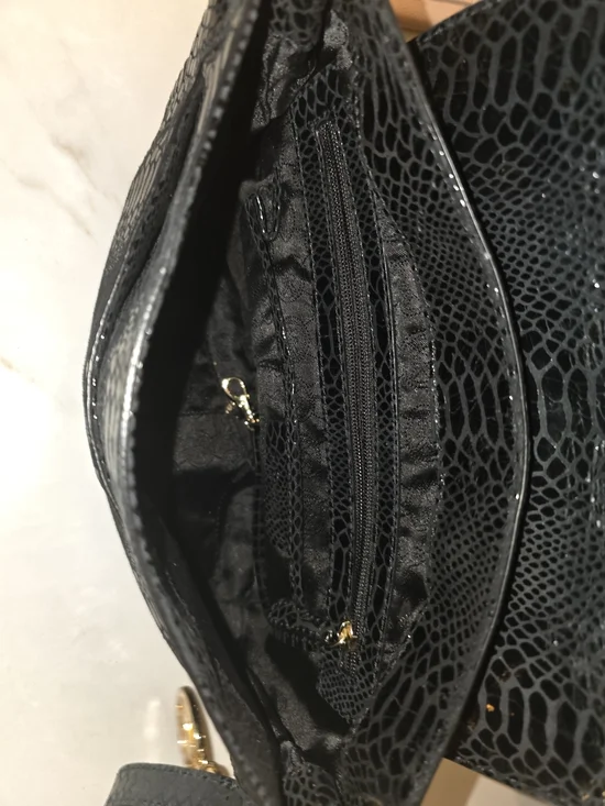 Michael Kors Black Snake-Embossed Leather Shoulder Bag - Picture 11 of 14